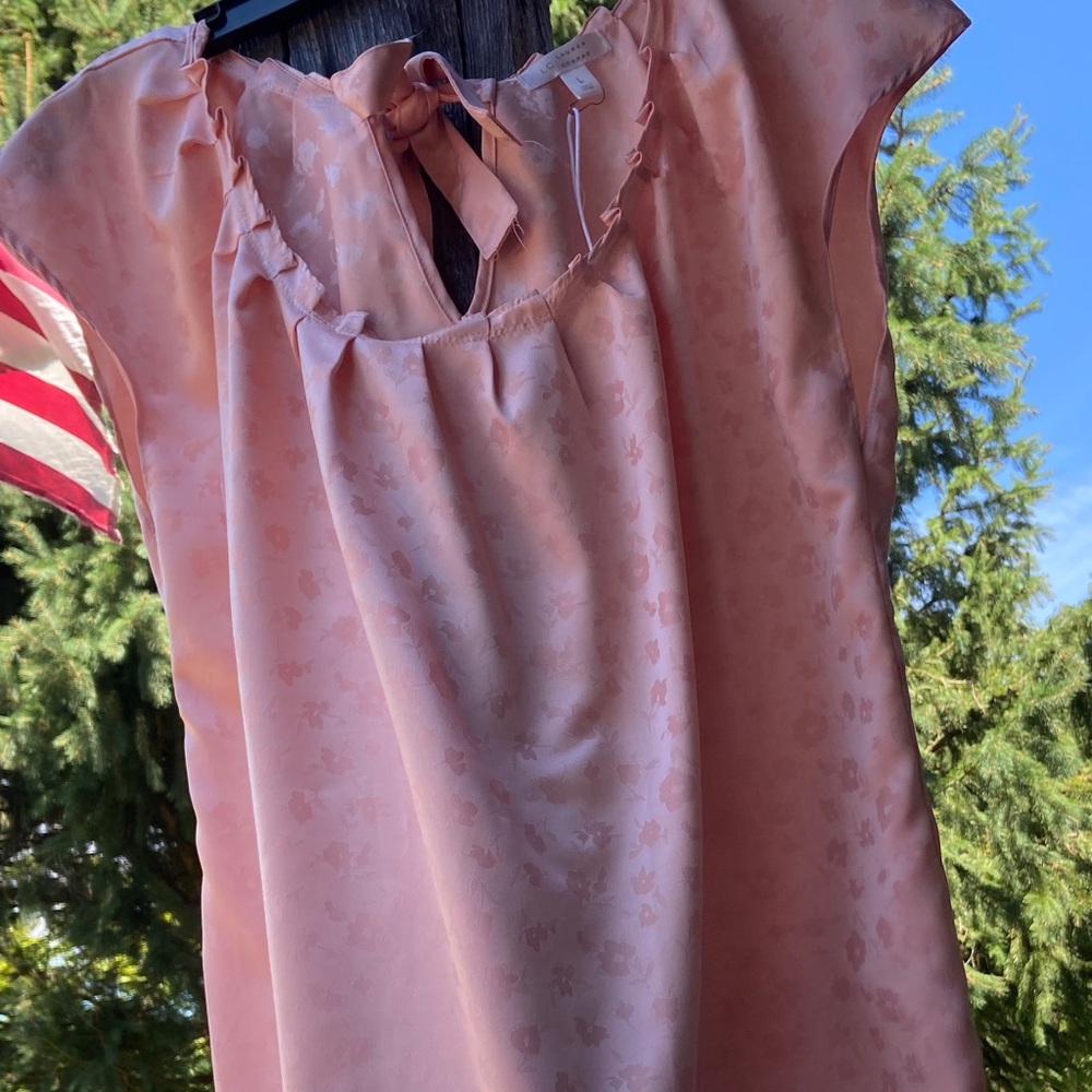 LC Lauren Conrad Peach Floral Top